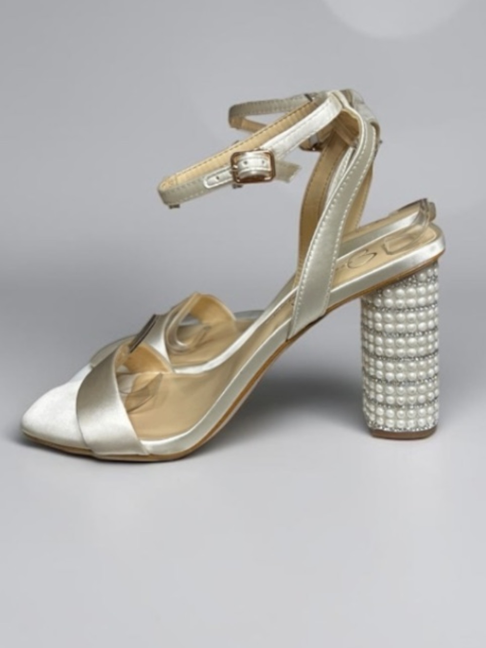 🌻Jessica Simpson Rhinestone Block-Heel Sandals Size 10 Like New Condition